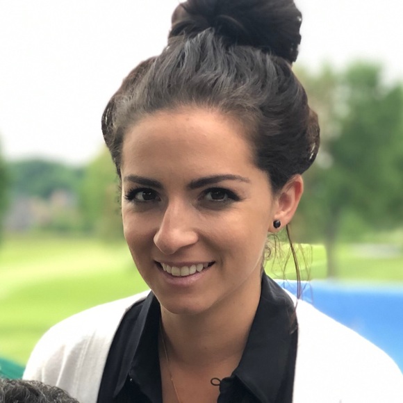 Meet your Posher, Lauren - Picture 1 of 1